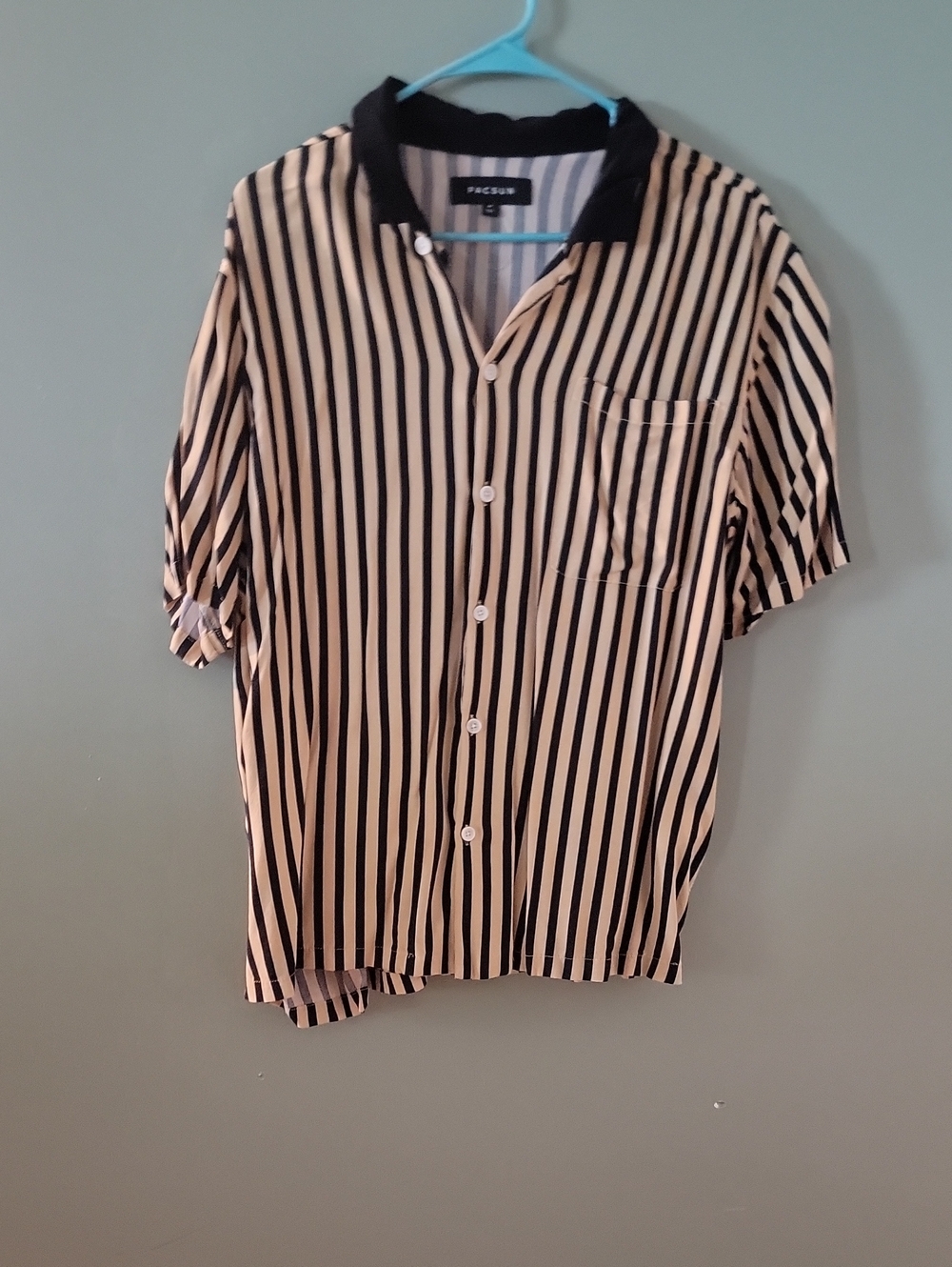 PacSun Black & Beige Vertical Stripe Short Sleeve Shirt